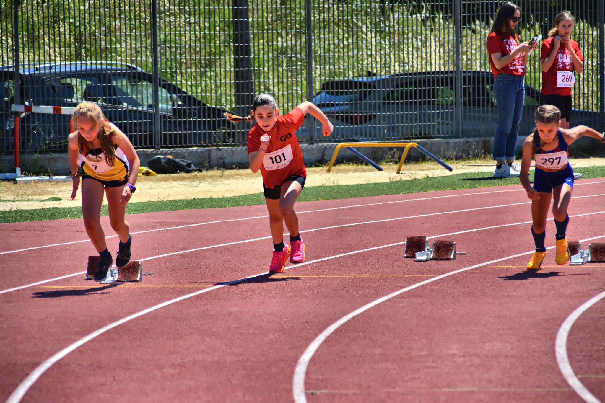 Club Atletisme Badalona - Escola